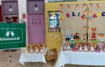 Unimed Norte Paulista realiza a entrega de Ovos de Páscoa a Creche CMEI Heneida Luiz Magno Filgueira em Guará.